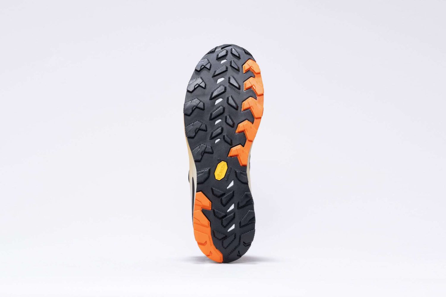 793_108_FuriosaBoaGTX_Nero-Arancio-4