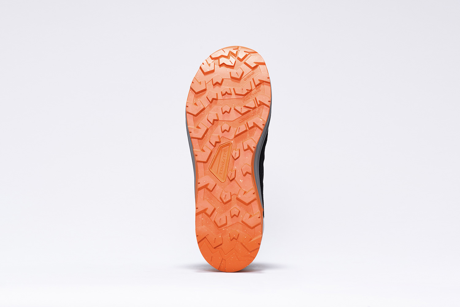 AiraV-Light_Nero-Arancio-4