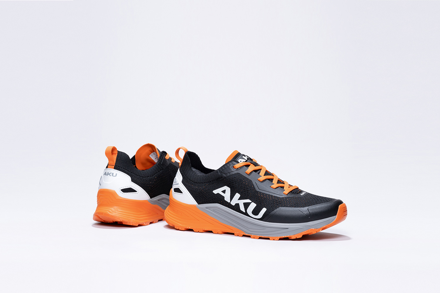 AiraV-Light_Nero-Arancio-5